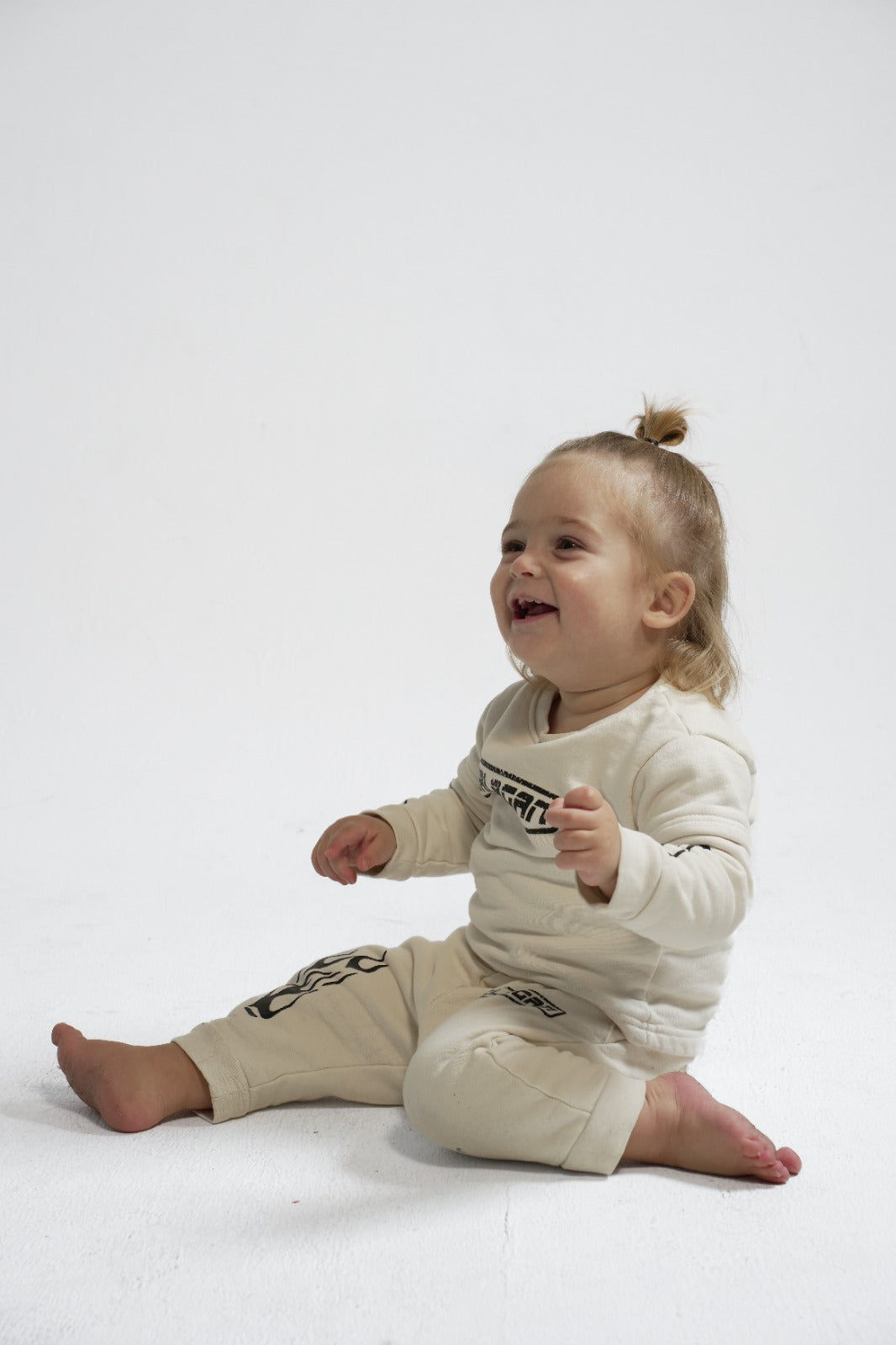 Off White Flame Baby Jogging